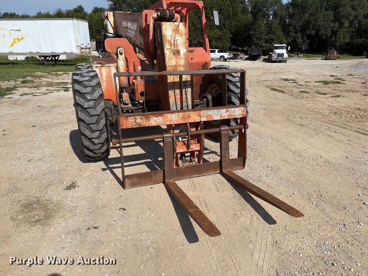 image for item FT8016 1994 Sky Track 8042 telehandler