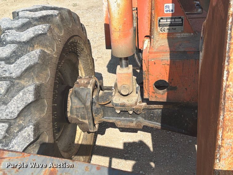 image for item FT8016 1994 Sky Track 8042 telehandler