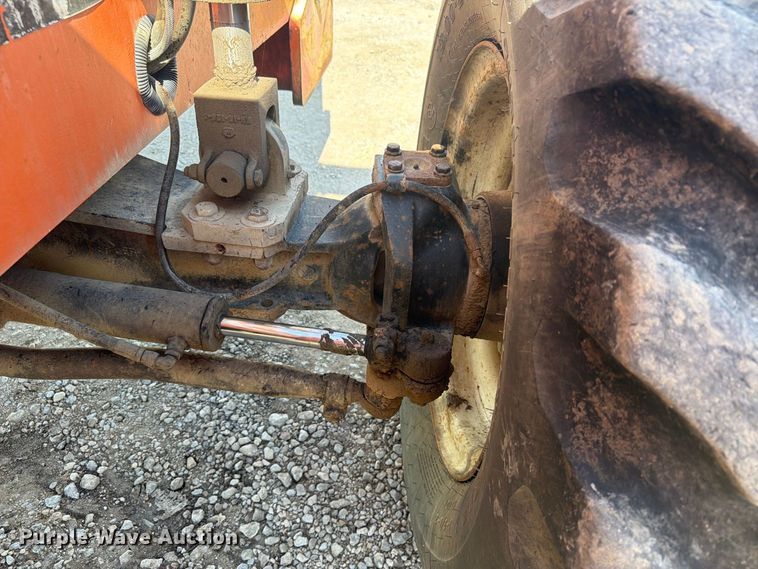 image for item FT8016 1994 Sky Track 8042 telehandler