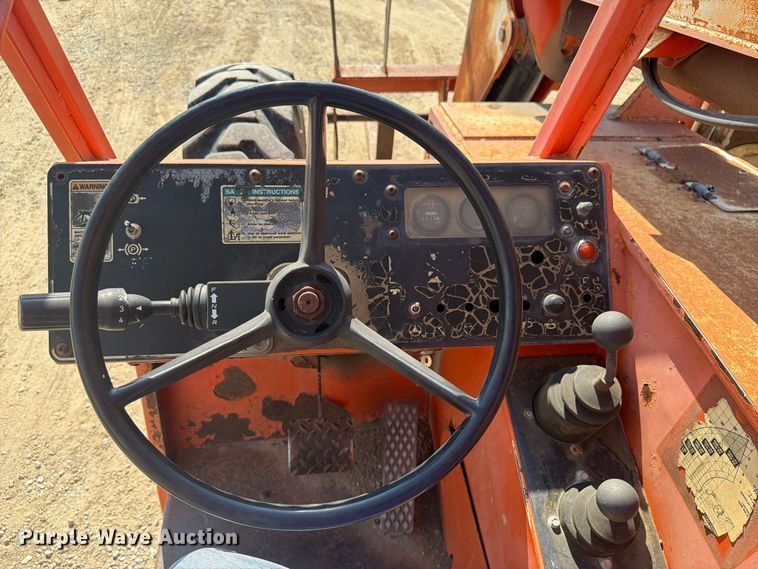 image for item FT8016 1994 Sky Track 8042 telehandler
