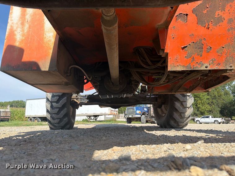 image for item FT8016 1994 Sky Track 8042 telehandler