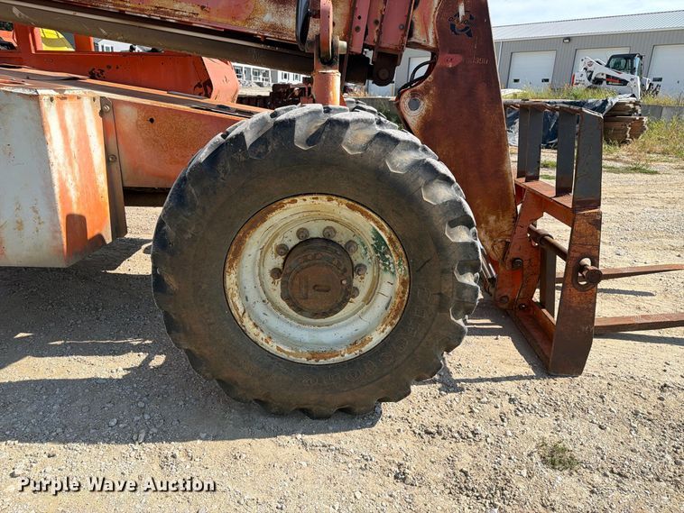 image for item FT8016 1994 Sky Track 8042 telehandler