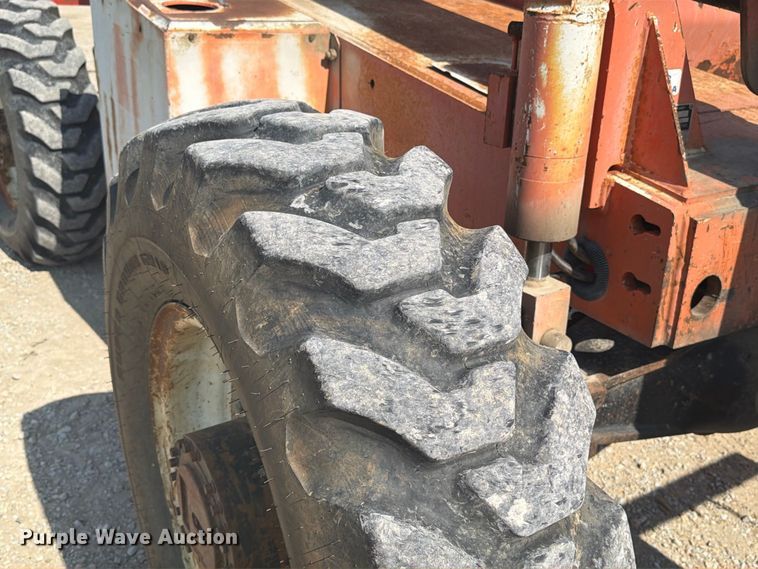 image for item FT8016 1994 Sky Track 8042 telehandler