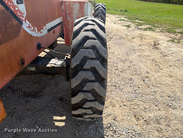 image for item FT8016 1994 Sky Track 8042 telehandler