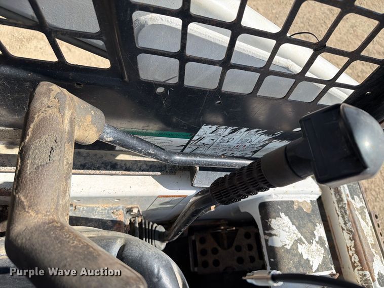 image for item FT8088 1999 Bobcat 751 skid steer loader