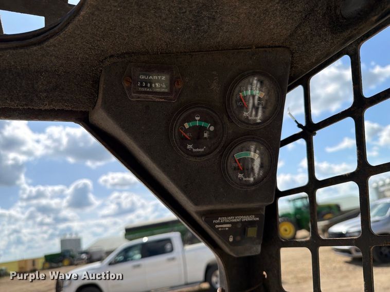 image for item FT8088 1999 Bobcat 751 skid steer loader