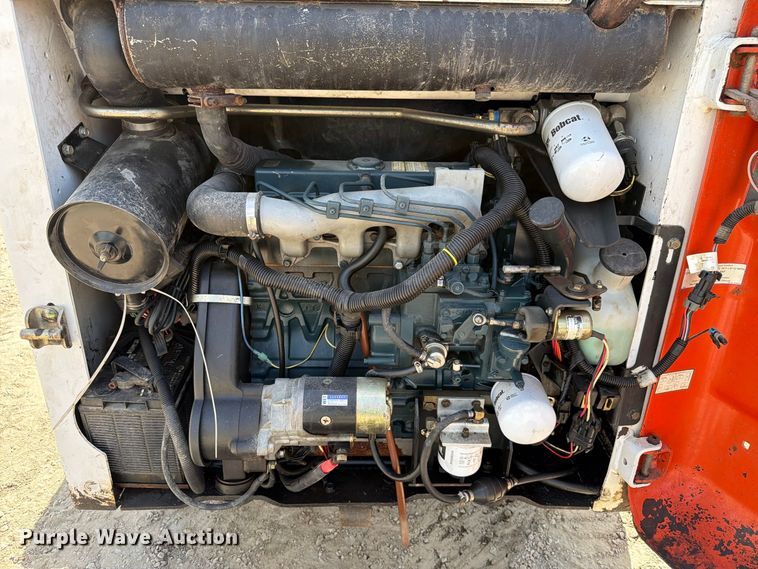 image for item FT8088 1999 Bobcat 751 skid steer loader