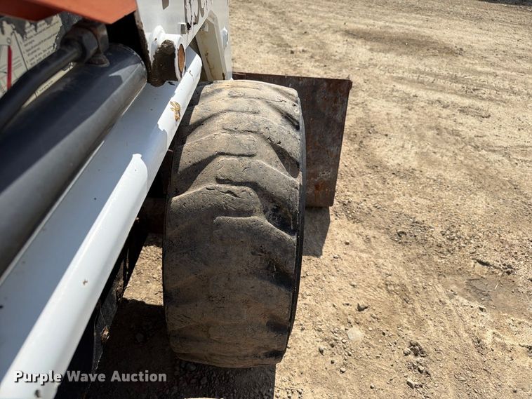 image for item FT8088 1999 Bobcat 751 skid steer loader