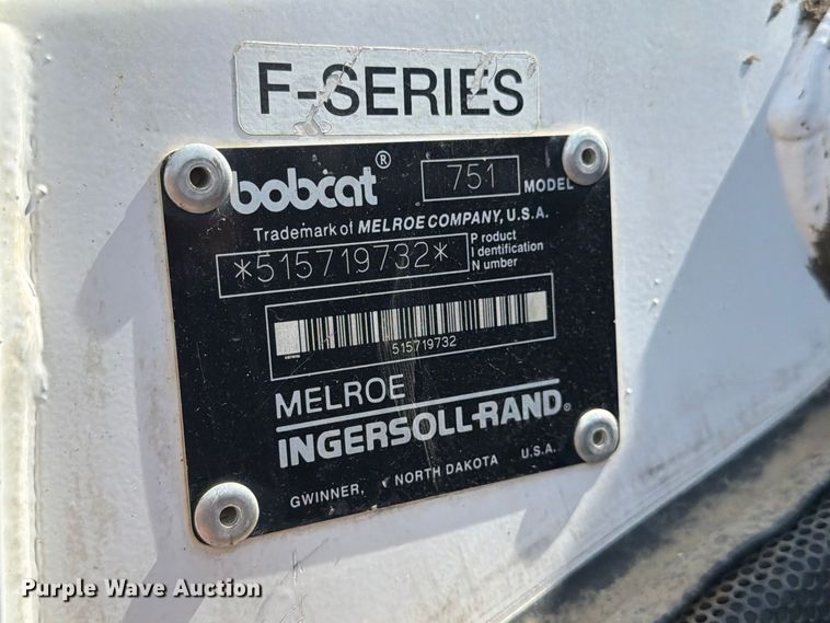 image for item FT8088 1999 Bobcat 751 skid steer loader