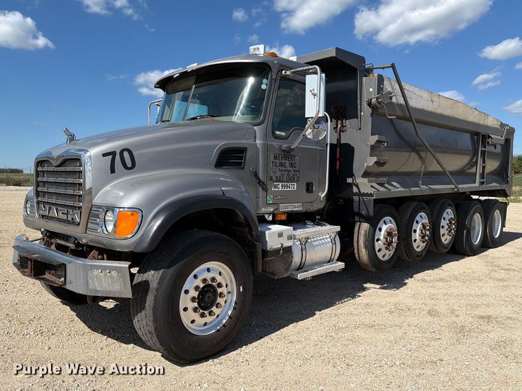 image for item FT8089 2005 Mack CV713 dump truck