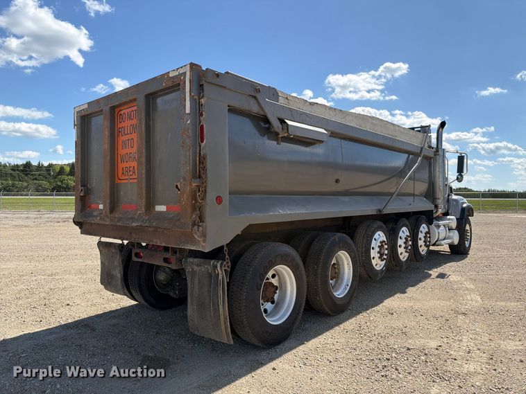 image for item FT8089 2005 Mack CV713 dump truck