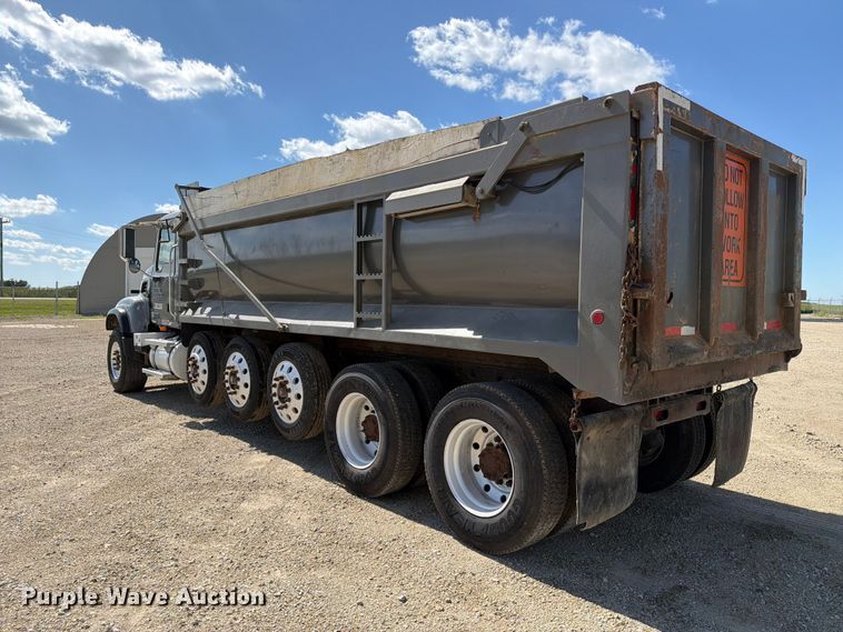 image for item FT8089 2005 Mack CV713 dump truck