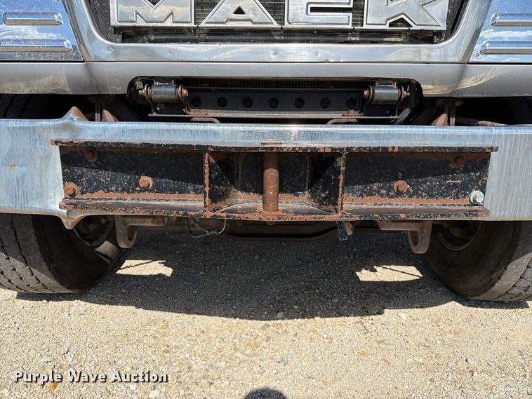 image for item FT8089 2005 Mack CV713 dump truck