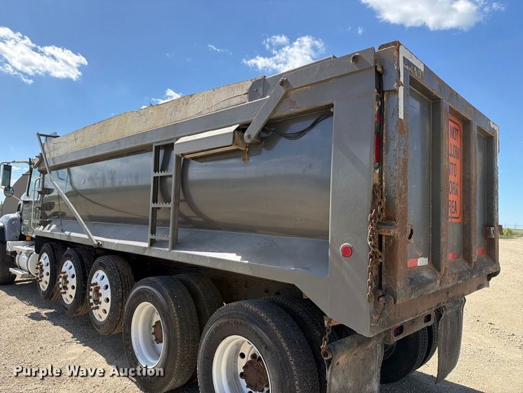 image for item FT8089 2005 Mack CV713 dump truck