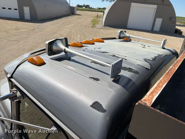 image for item FT8089 2005 Mack CV713 dump truck