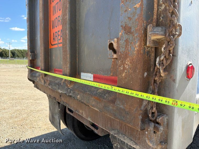 image for item FT8089 2005 Mack CV713 dump truck