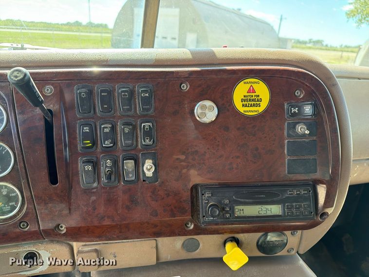 image for item FT8089 2005 Mack CV713 dump truck