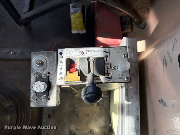 image for item FT8089 2005 Mack CV713 dump truck