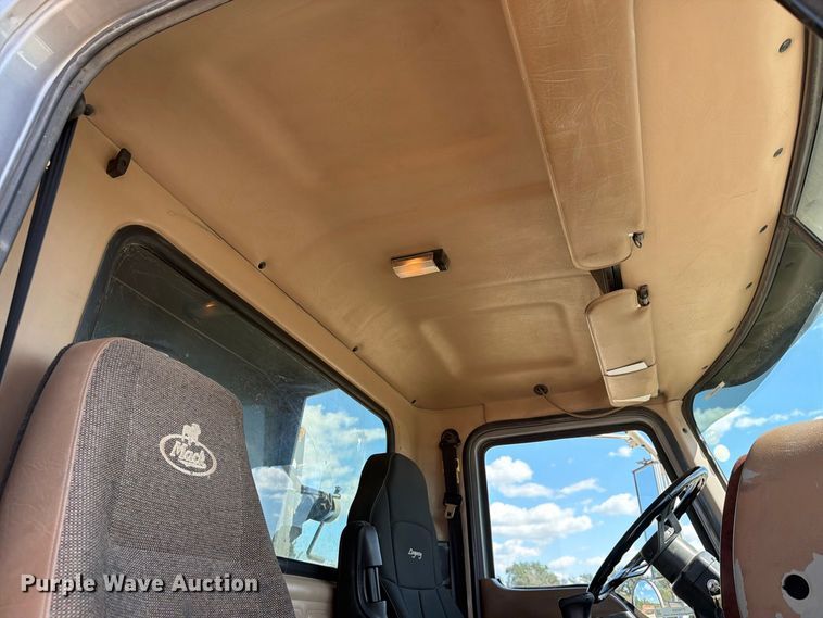 image for item FT8089 2005 Mack CV713 dump truck