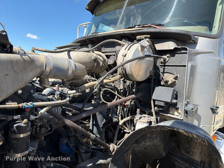 image for item FT8089 2005 Mack CV713 dump truck