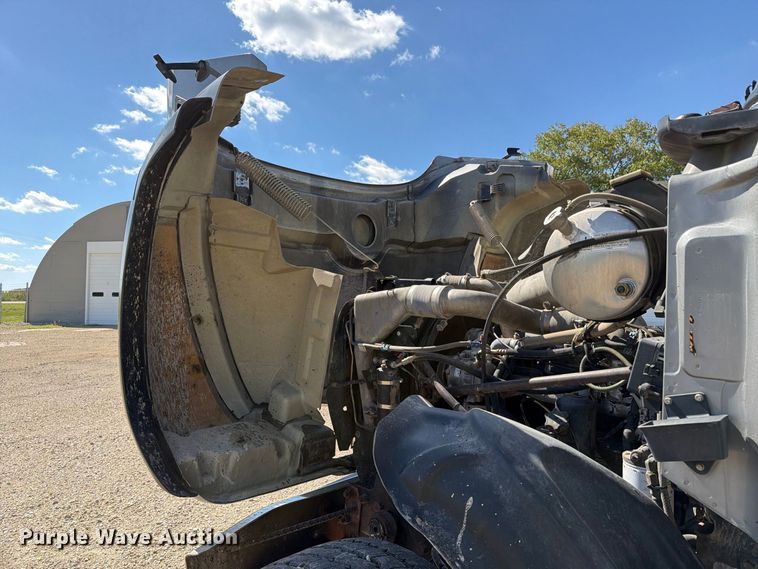 image for item FT8089 2005 Mack CV713 dump truck