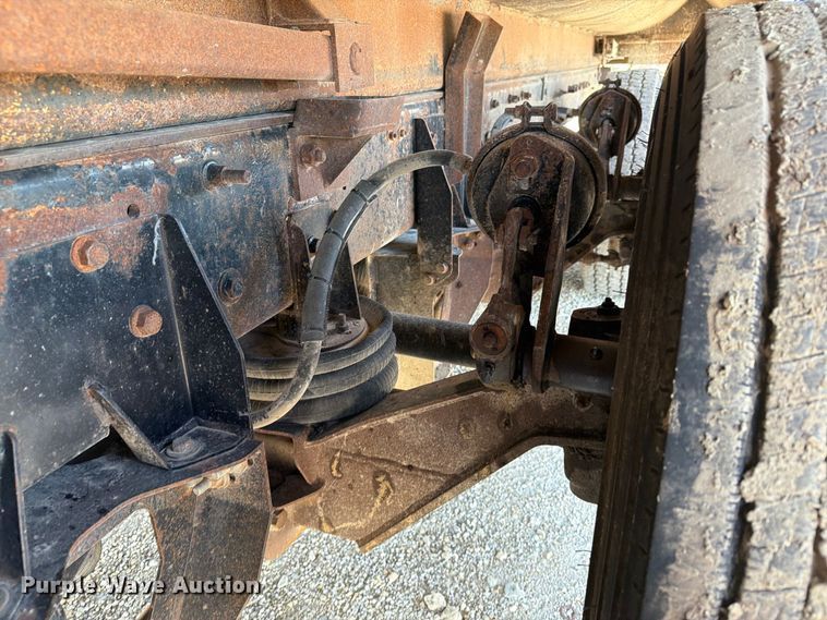 image for item FT8089 2005 Mack CV713 dump truck