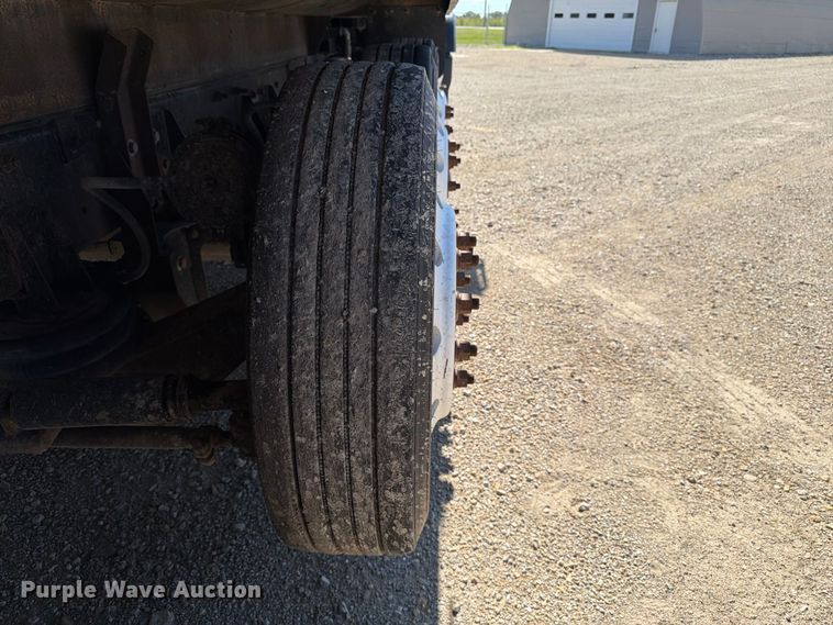image for item FT8089 2005 Mack CV713 dump truck