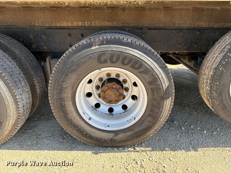 image for item FT8089 2005 Mack CV713 dump truck