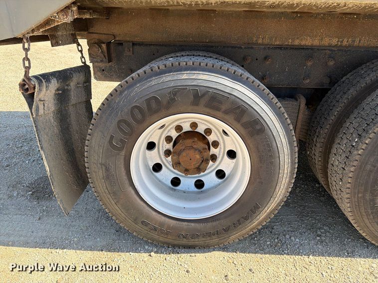 image for item FT8089 2005 Mack CV713 dump truck