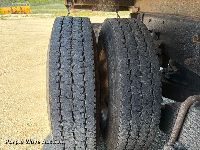 image for item FT8089 2005 Mack CV713 dump truck