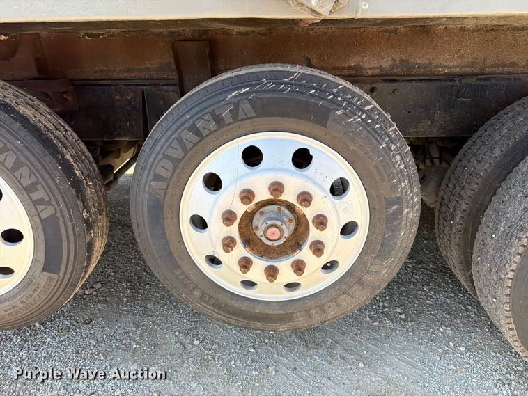 image for item FT8089 2005 Mack CV713 dump truck