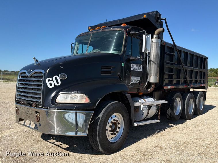 image for item FT8090 2001 Mack CX613 dump truck