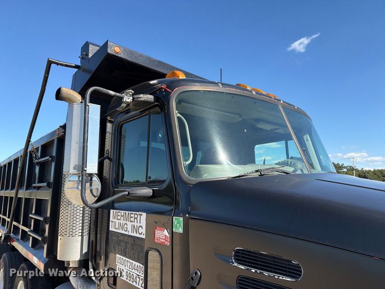 image for item FT8090 2001 Mack CX613 dump truck