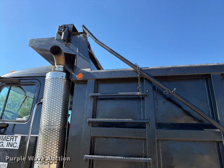 image for item FT8090 2001 Mack CX613 dump truck
