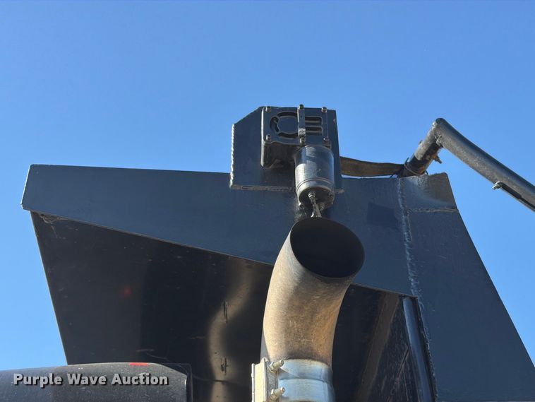 image for item FT8090 2001 Mack CX613 dump truck