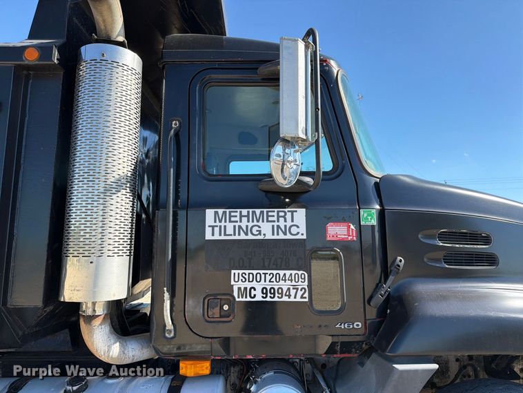 image for item FT8090 2001 Mack CX613 dump truck