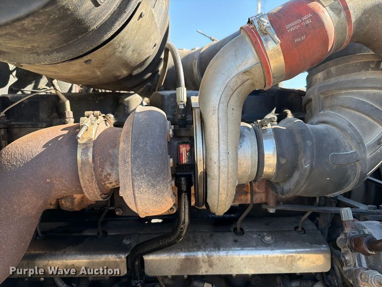 image for item FT8090 2001 Mack CX613 dump truck