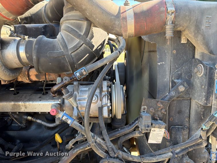 image for item FT8090 2001 Mack CX613 dump truck
