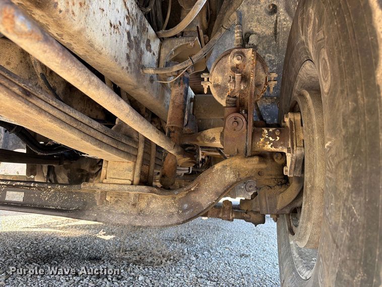 image for item FT8090 2001 Mack CX613 dump truck