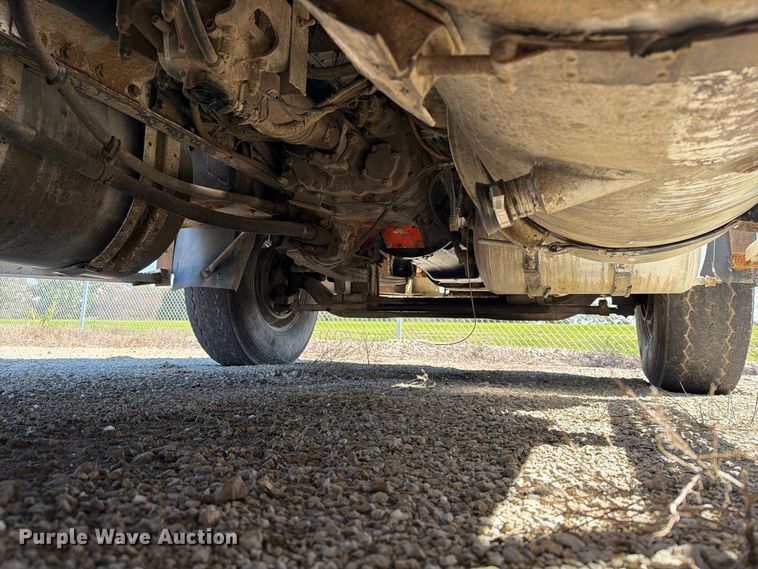 image for item FT8090 2001 Mack CX613 dump truck