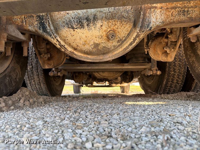 image for item FT8090 2001 Mack CX613 dump truck