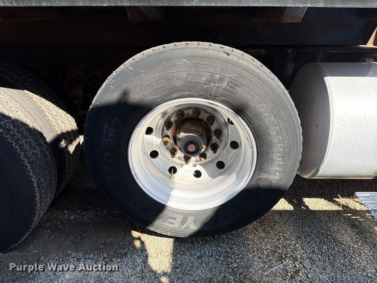 image for item FT8090 2001 Mack CX613 dump truck