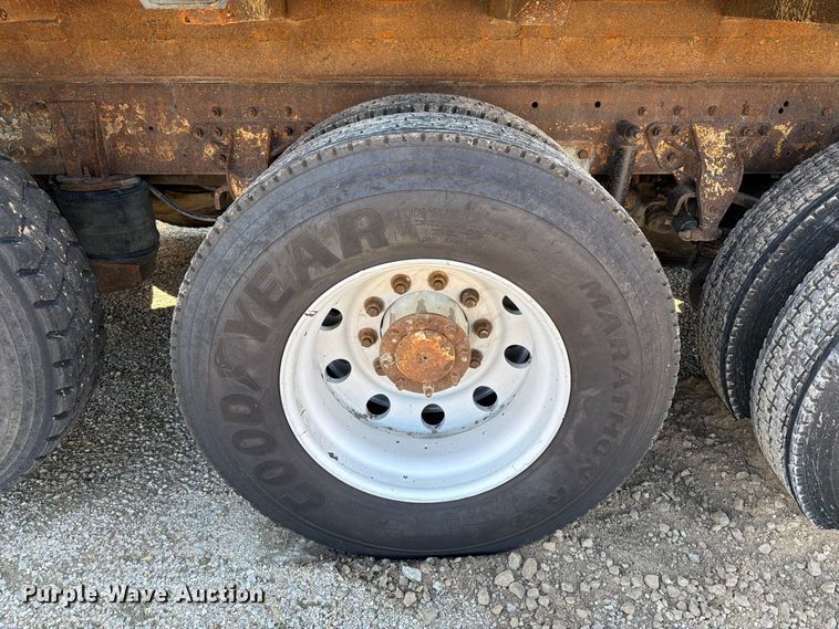 image for item FT8090 2001 Mack CX613 dump truck