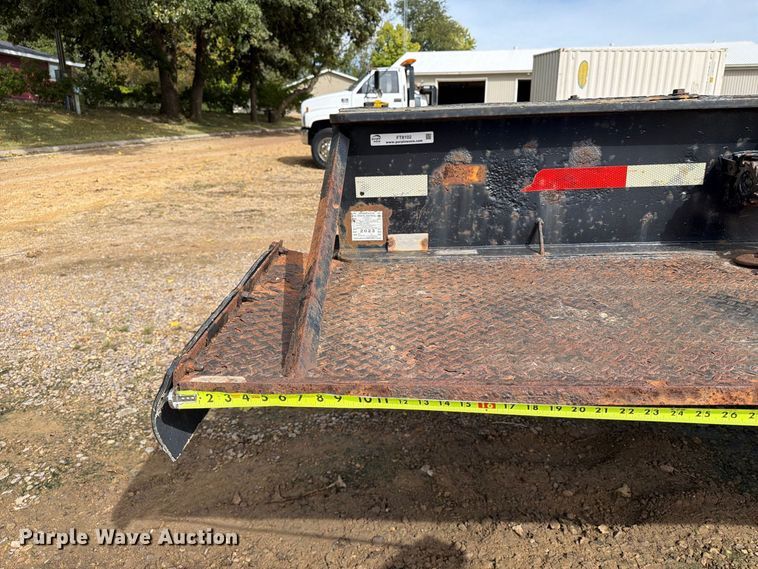 image for item FT8102 1977 Fontaine drop deck equipment trailer