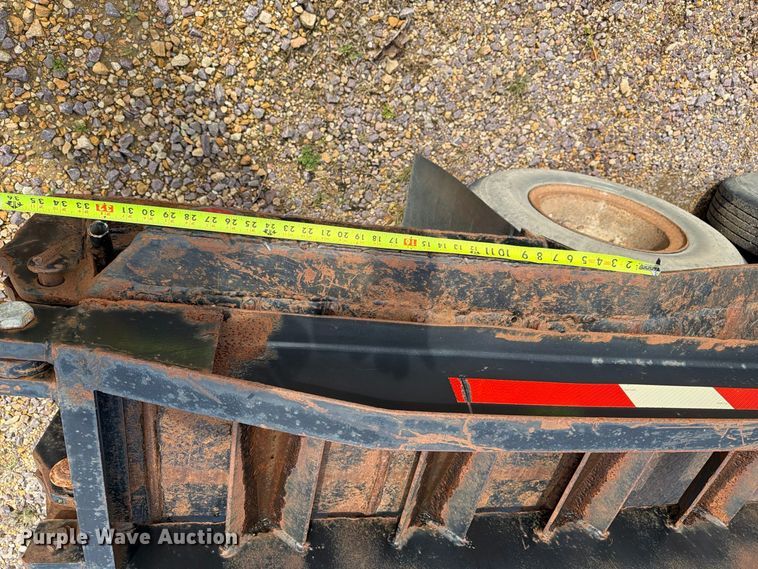 image for item FT8102 1977 Fontaine drop deck equipment trailer
