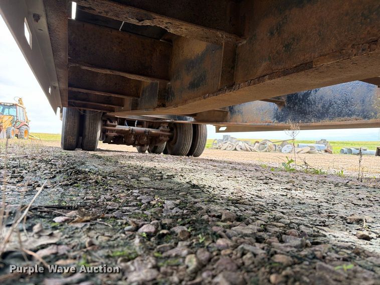 image for item FT8102 1977 Fontaine drop deck equipment trailer