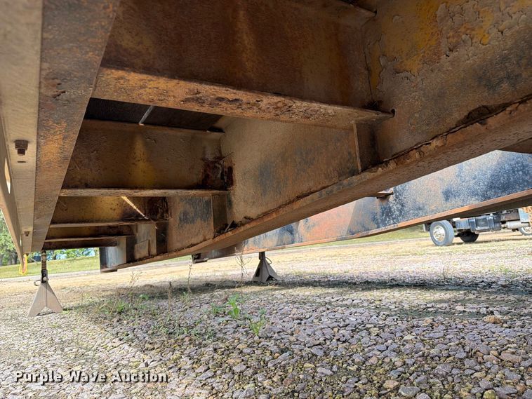image for item FT8102 1977 Fontaine drop deck equipment trailer