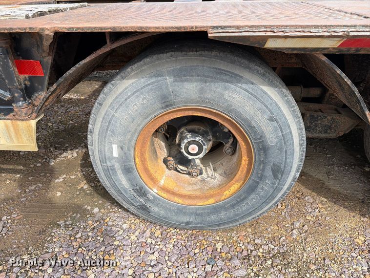 image for item FT8102 1977 Fontaine drop deck equipment trailer