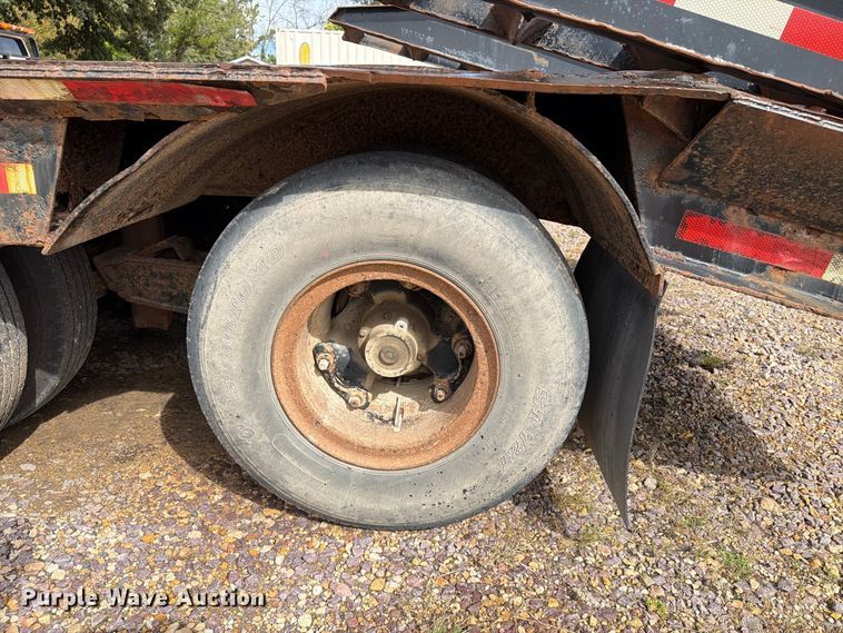 image for item FT8102 1977 Fontaine drop deck equipment trailer