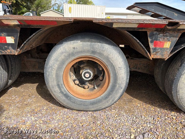 image for item FT8102 1977 Fontaine drop deck equipment trailer